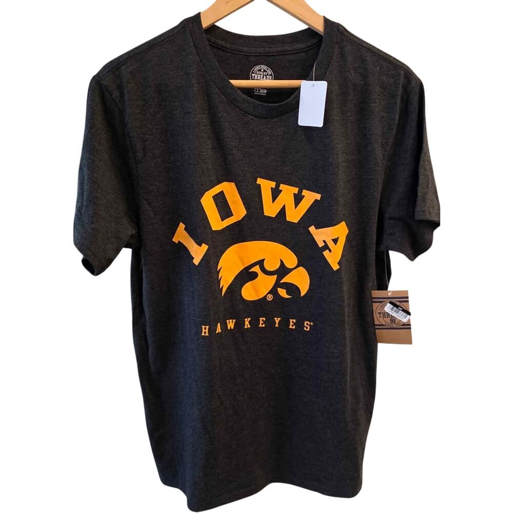 NWT Univerity of Iowa Hawkeyes T-Shirt - Men's Size Small -Dark Gray